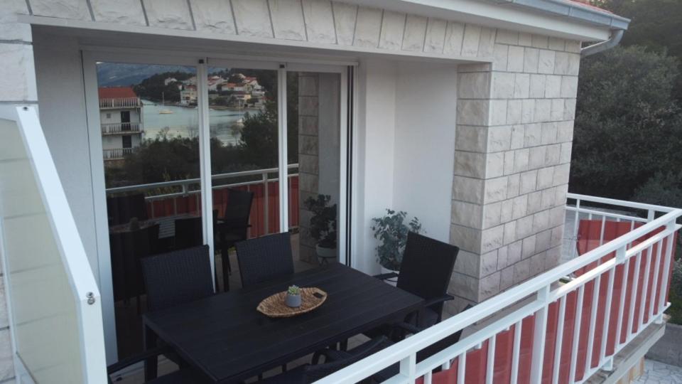 Luxury Apartments Oasis Lumbarda Kültér fotó